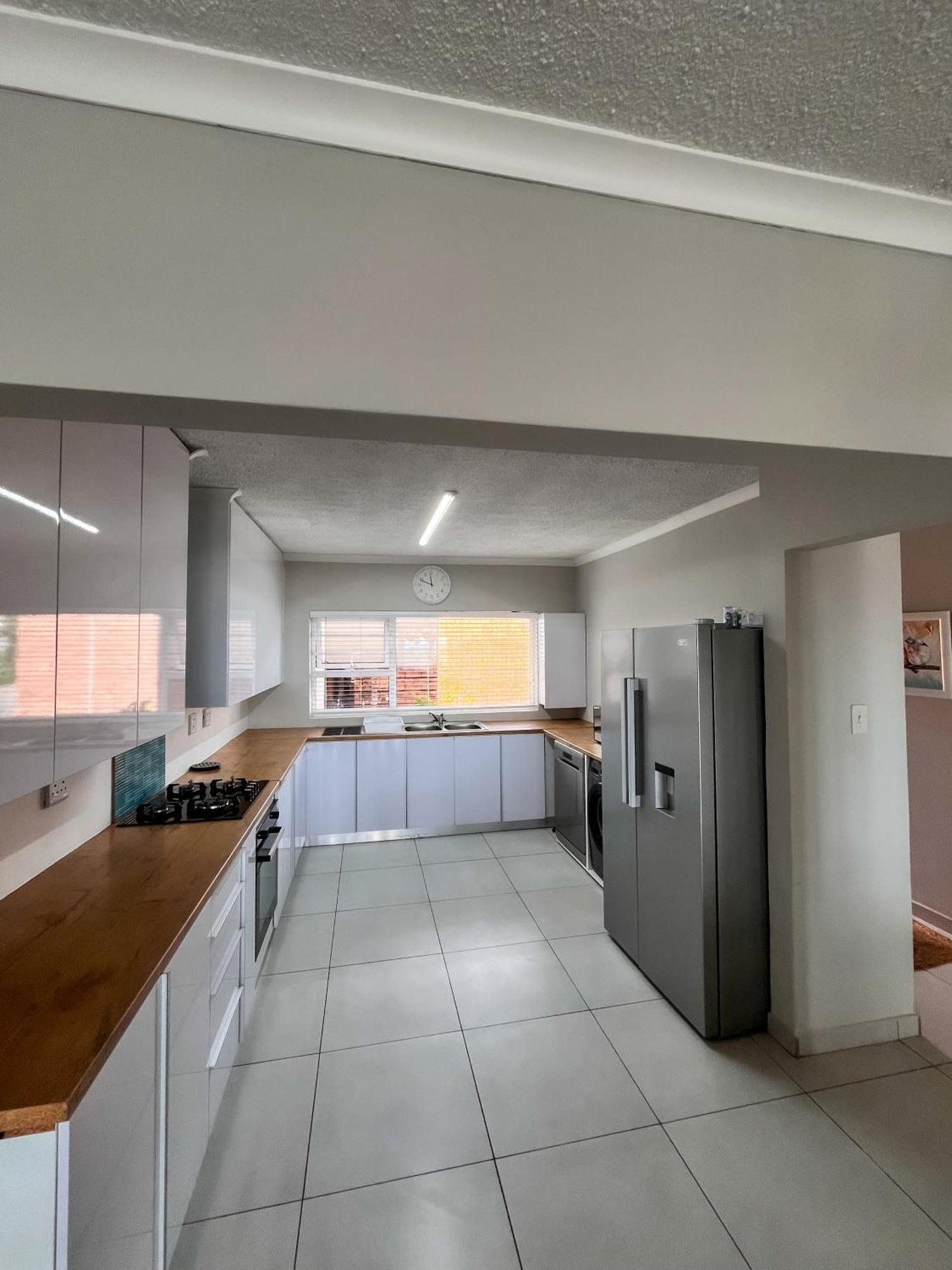 Bayview Seafront Apartment East London Exterior photo